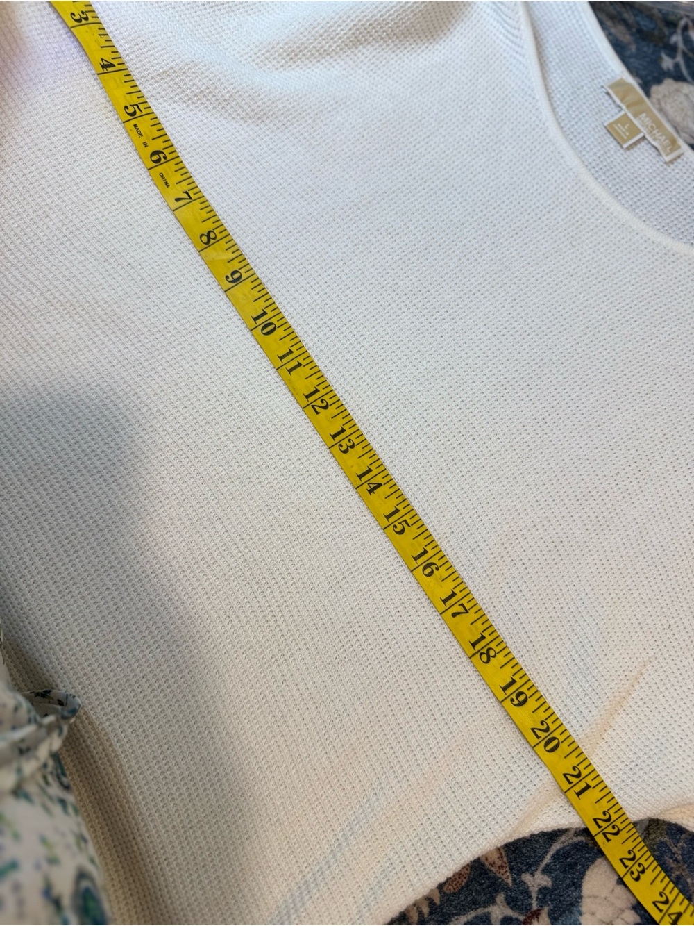 MICHAEL Michael Kors Cream Scoop-Neck Button-Hem Sweater - Picture 10 of 11